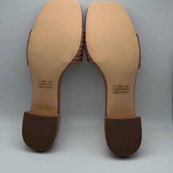 CUSHIONAIRE Women's strappy low block heel slide sandal 9 Nude - Picture 5 of 5